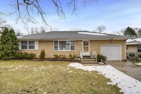 3816 Shirley Rd, Rockford, IL 61108
