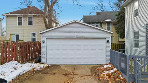 Exterior - 520 S Ottawa Ave, Dixon, IL 61021 photo 1 of 3