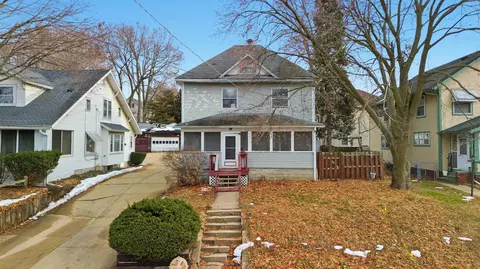 520 S Ottawa Ave, Dixon, IL 61021