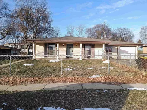 3321 W Riverside Blvd, Rockford, IL 61103