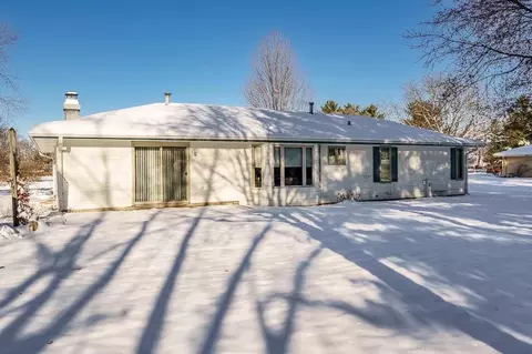 12167 Wagon Ln, Roscoe, IL 61073 photo 42
