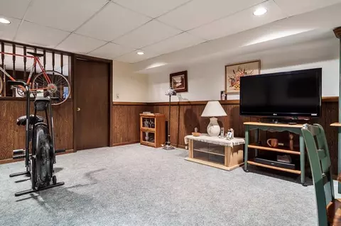 12167 Wagon Ln, Roscoe, IL 61073 photo 36