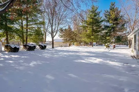 12167 Wagon Ln, Roscoe, IL 61073 photo 44
