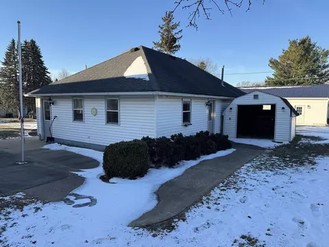 326 School St, Lanark, IL 61046 photo 7