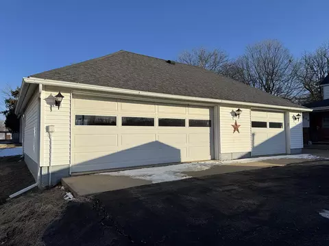 326 School St, Lanark, IL 61046 photo 9