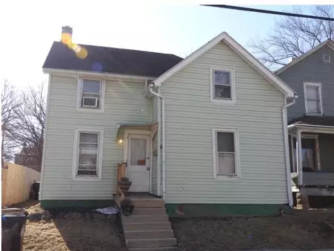 315 W Clark St, Freeport, IL 61032