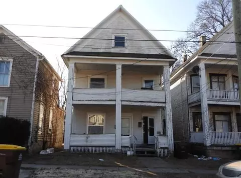 215-215 W 12 W Homer St, Freeport, IL 61032