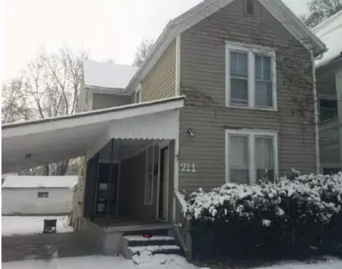 211 W Homer St, Freeport, IL 61032