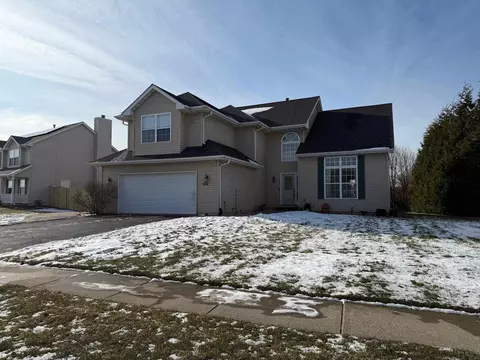 804 Indian Dancer Trl, Belvidere, IL 61008