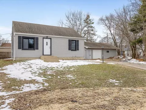 3437 Southworth Ct, Rockford, IL 61109