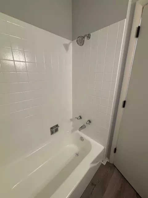 Bath - 308 W Marshall St, Belvidere, IL 61008 photo 3 of 3