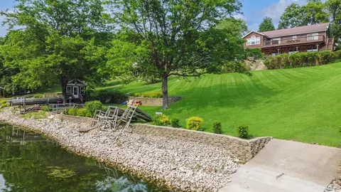 Exterior - 27-54 Ridgeview Dr, Lanark, IL 61046 photo 7 of 8