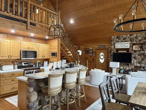 3047 E 11th Rd, Utica, IL 61373 photo 7