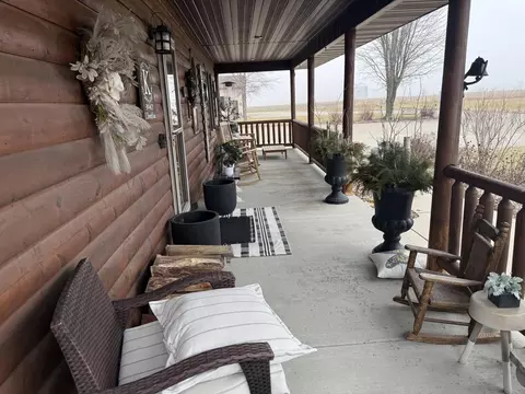 3047 E 11th Rd, Utica, IL 61373 photo 5