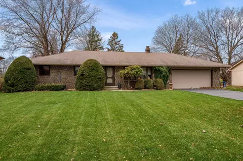 3165 Cavendish Dr, Rockford, IL 61109