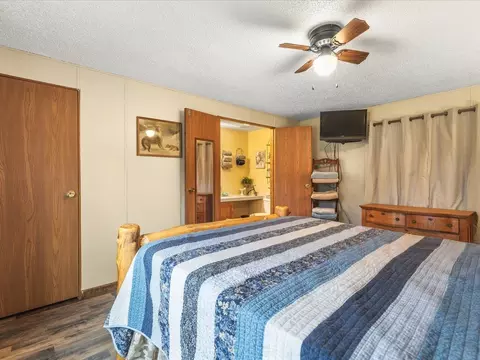 319 N Turner, Davis, IL 61019 photo 14
