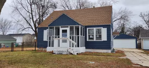 532 Anna Ave, Machesney Park, IL 61115