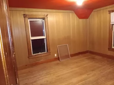 409 W Avon St, Freeport, IL 61032 photo 7