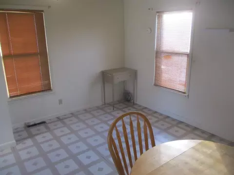 1517 Pine St, Ottawa, IL 61350 photo 3