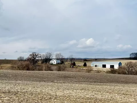 1625 S County Divide Rd, Pearl City, IL 61062