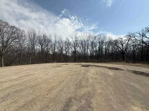 9648 W Royal Oaks Ct, Lena, IL 61048