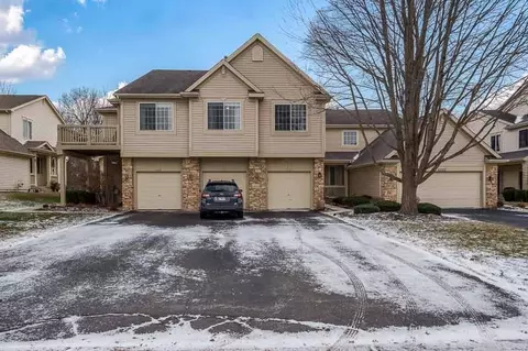 6339 Commonwealth Dr, Loves Park, IL 61111