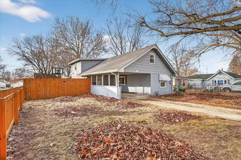 2929 Sewell St, Rockford, IL 61109