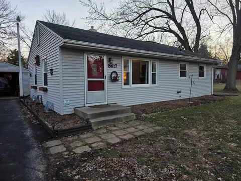 8617 Vicki Rd, Rockford, IL 61108