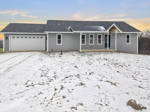 21-59 Lake Carroll Blvd, Lanark, IL 61046