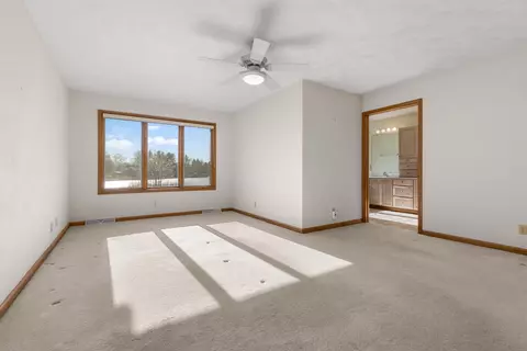 8317 Snaresbrook Rd, Roscoe, IL 61073 photo 17