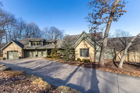 39 Stony Pt, Galena, IL 61036