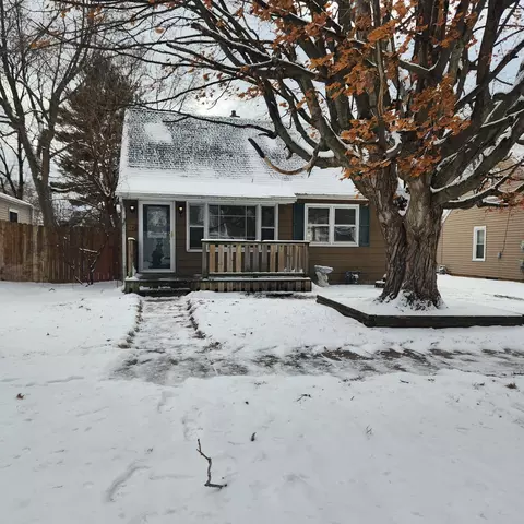 719 Grand Ave, Loves Park, IL 61111