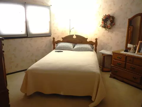 Bedroom - 11578 Edgemere Ter, Roscoe, IL 61073 photo 2 of 3