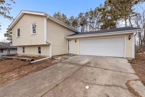 2718 Norway Pine Rd, Rockford, IL 61109