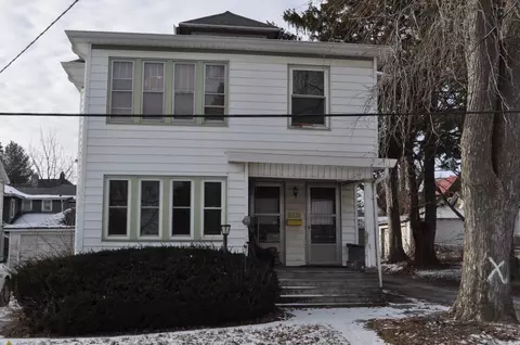 510-512 N Brick Ave, Freeport, IL 61032