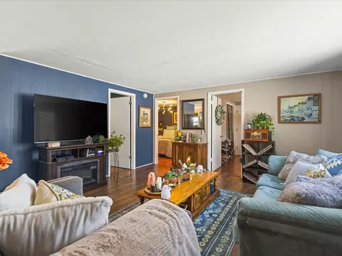 Living - 412 W Main St, Durand, IL 61024 photo 1 of 3