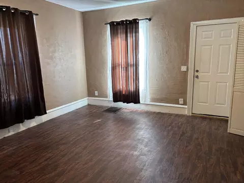 405 3rd St, Henry, IL 61537 photo 5
