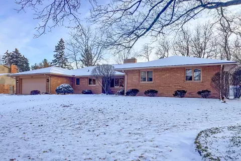 4311 Dorset Dr, Rockford, IL 61114