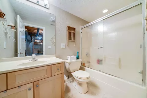 4092 W Pond Rd, Leaf River, IL 61047 photo 48
