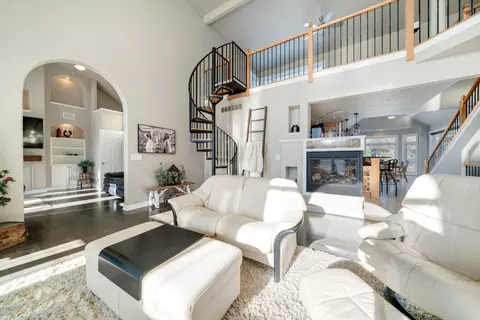 4092 W Pond Rd, Leaf River, IL 61047 photo 8