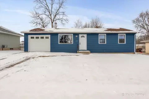 1419 7th Ave, Belvidere, IL 61008