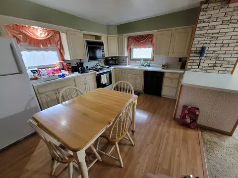 408 E 4th St, Spring Valley, IL 61362 photo 13