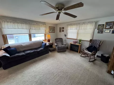 328 E Carroll St, Lanark, IL 61046 photo 15
