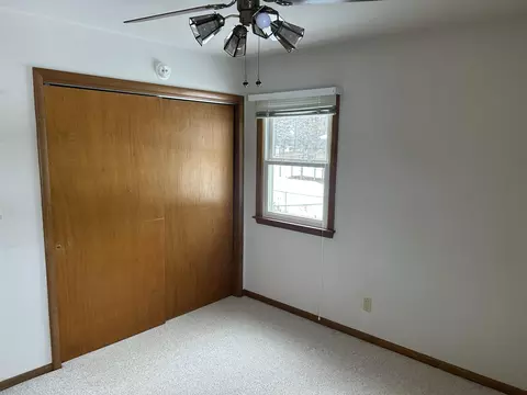 Bedroom - 2129 Sunset Dr, Freeport, IL 61032 photo 3 of 5