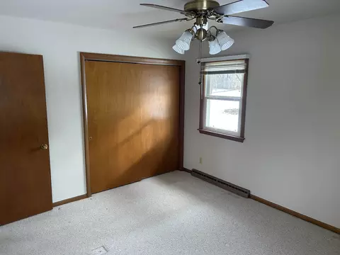 Bedroom - 2129 Sunset Dr, Freeport, IL 61032 photo 5 of 5