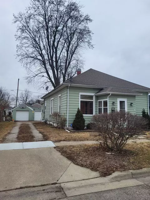 1224 Grant St, Morris, IL 60450