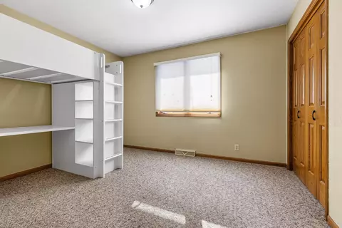 Bedroom - Undisclosed, Roscoe, IL 61073 photo 2 of 3
