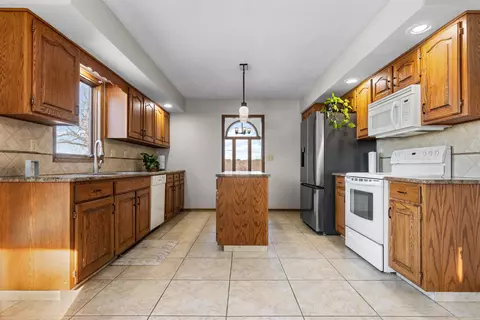 Kitchen - Undisclosed, Roscoe, IL 61073 photo 2 of 3