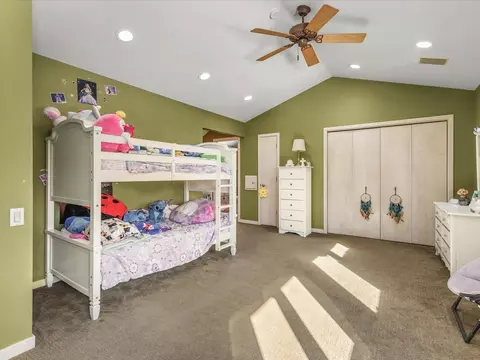 7447 Stacy Ct, Roscoe, IL 61073 photo 34