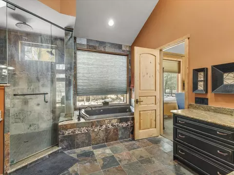 7447 Stacy Ct, Roscoe, IL 61073 photo 25
